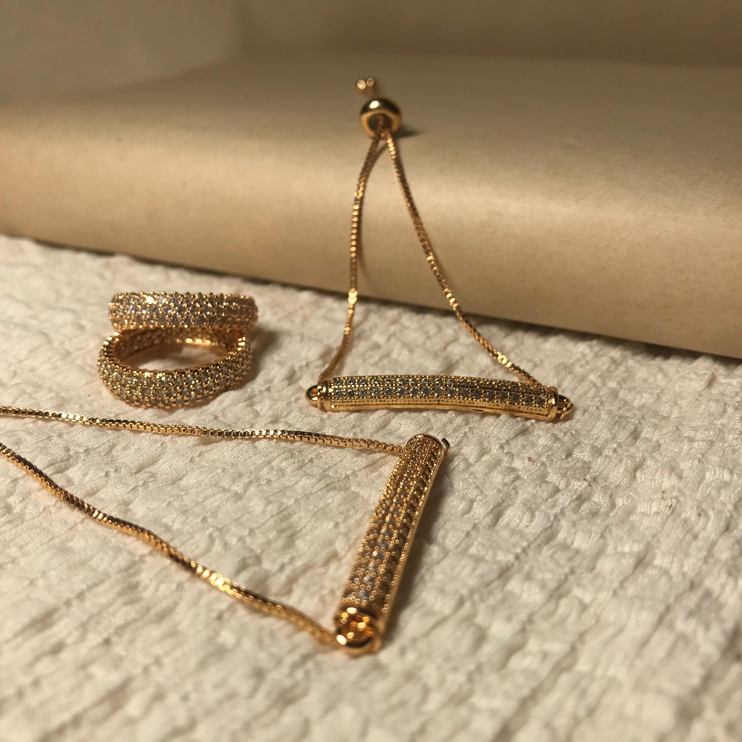 Golden Glow - Crystal Elegance Bracelet ✨