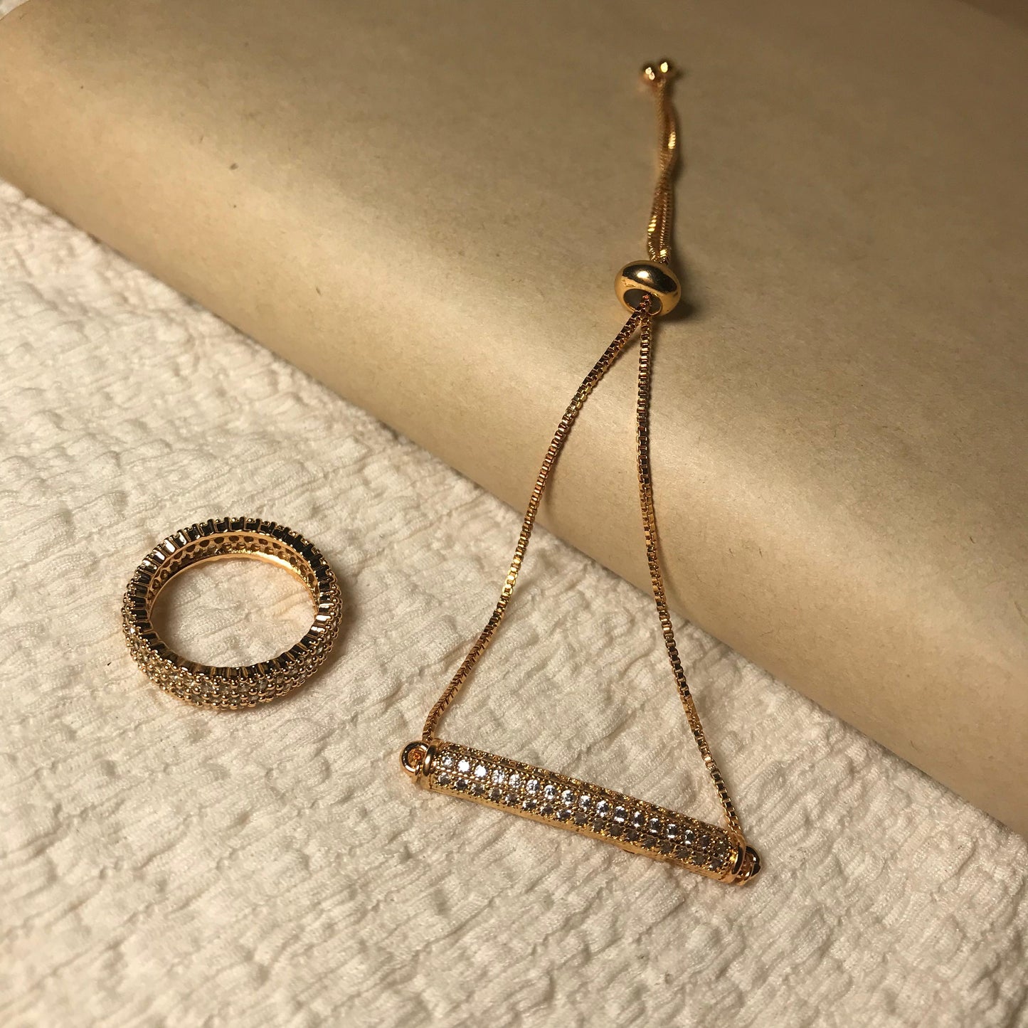 Golden Glow - Crystal Elegance Bracelet ✨