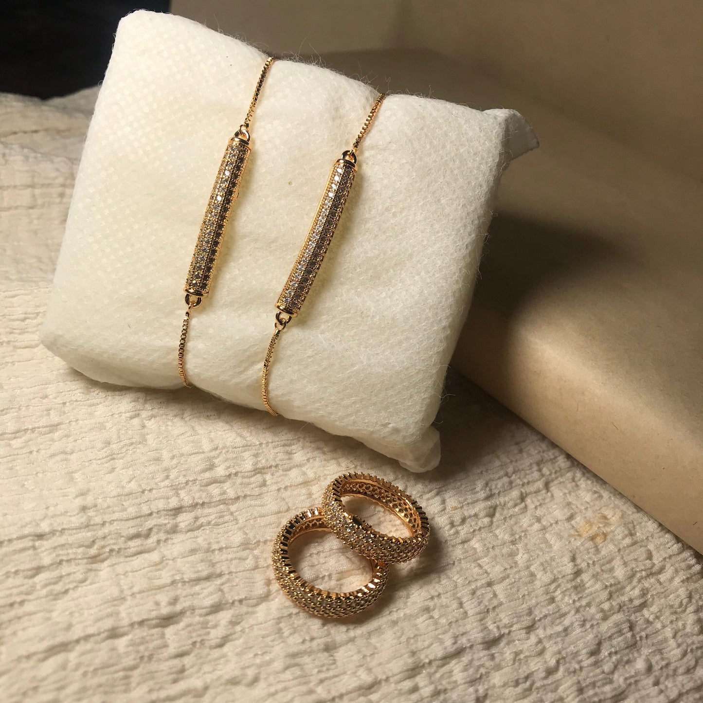Golden Glow - Crystal Elegance Bracelet ✨