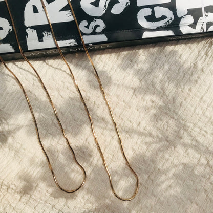 Radiant Golden Charm Neck Chain✨|Effortless Elegance for Every Occasion! 💫