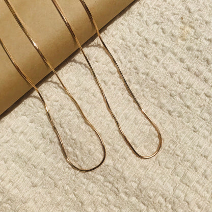 Radiant Golden Charm Neck Chain✨|Effortless Elegance for Every Occasion! 💫