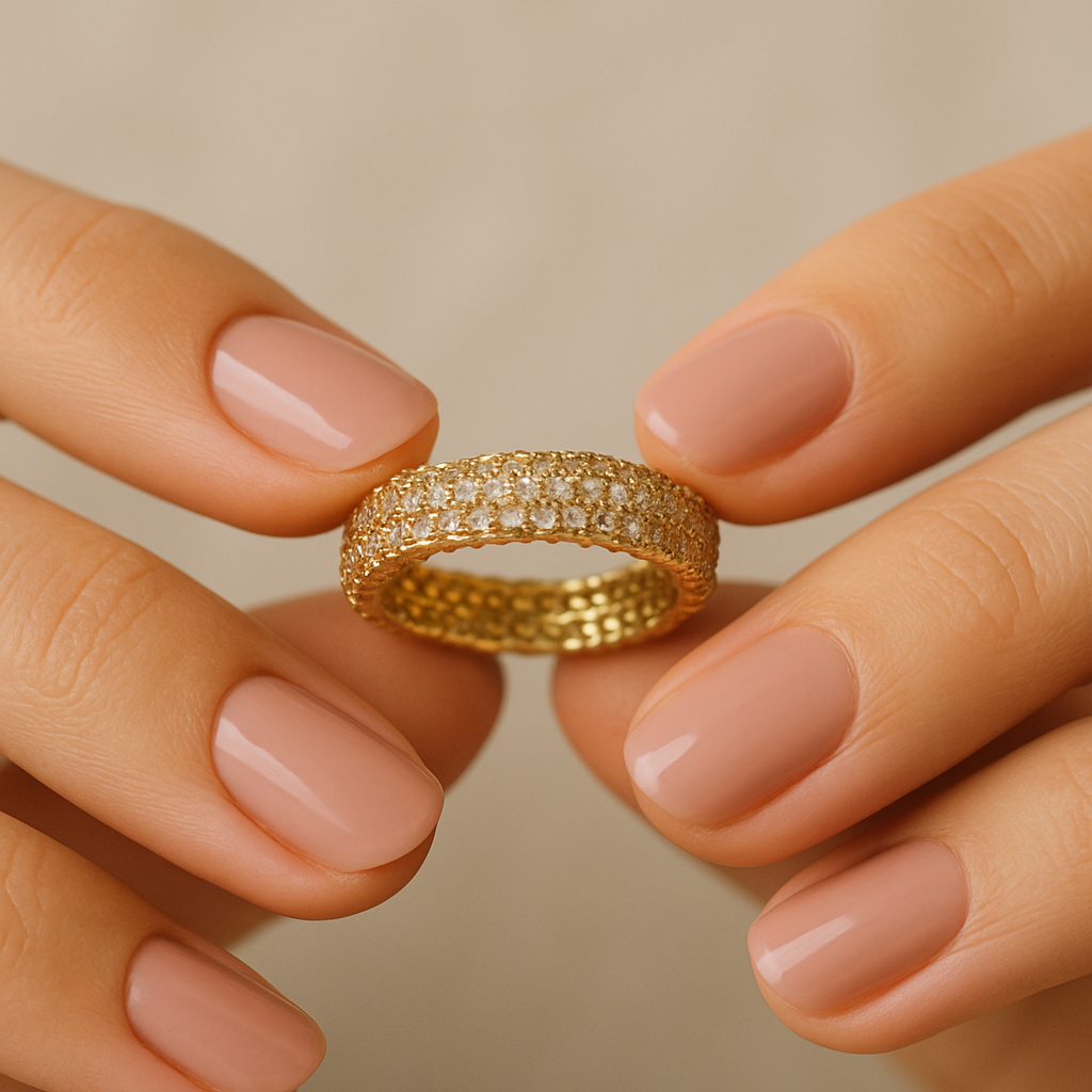 Golden Radiance Pavé Ring ✨